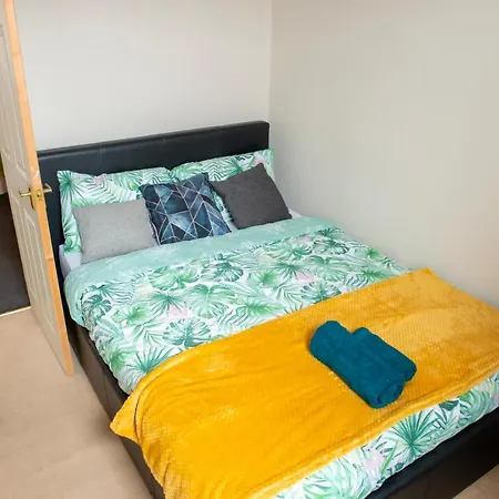 Delightful Central, Seaside Apartment-With Free Parking South Shields Exterior photo